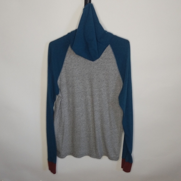 BDG hooded long sleeve pullover sweater with pocket Sz Large - Picture 4 of 5